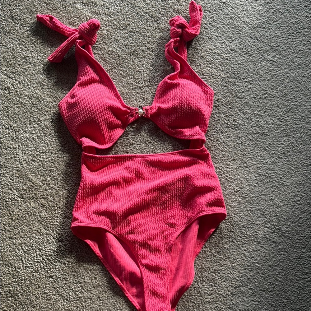 NWOT Chic Pink Cutout Swimsuit